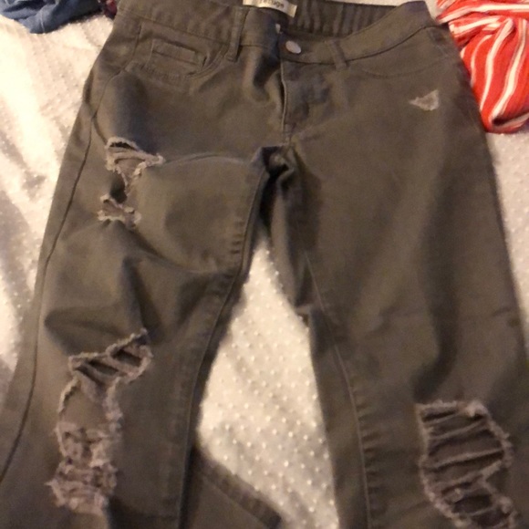 Jeans - Picture 2 of 3